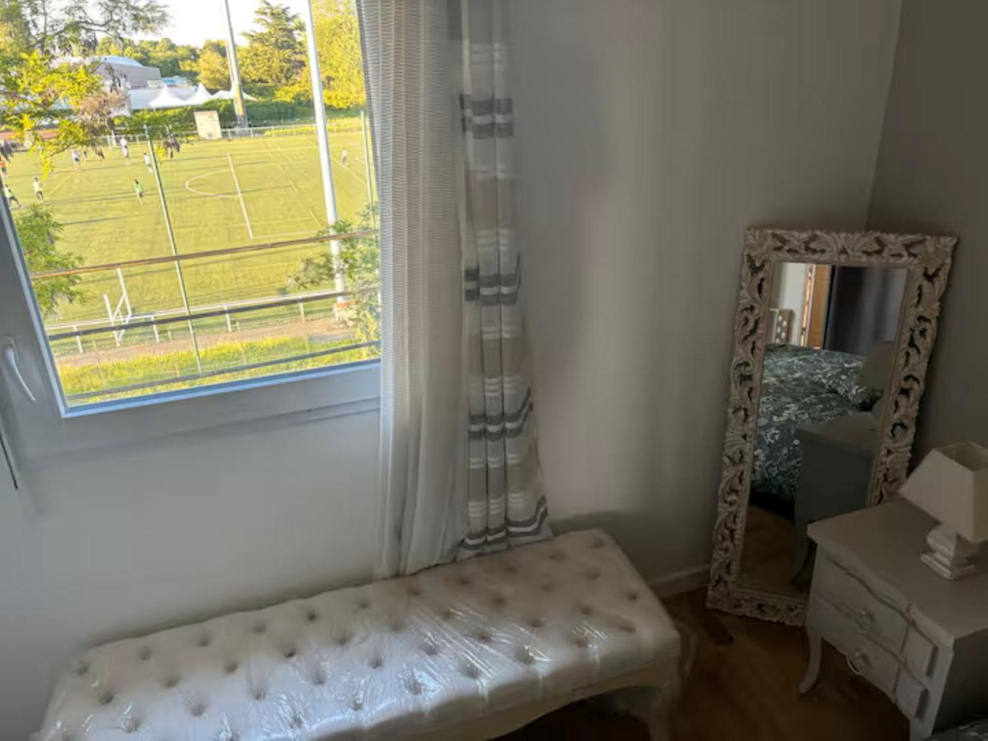 A 10 Mins D'Aeroport D'Orly Logement Lumineux Chaleureux Athis-Mons Luaran gambar